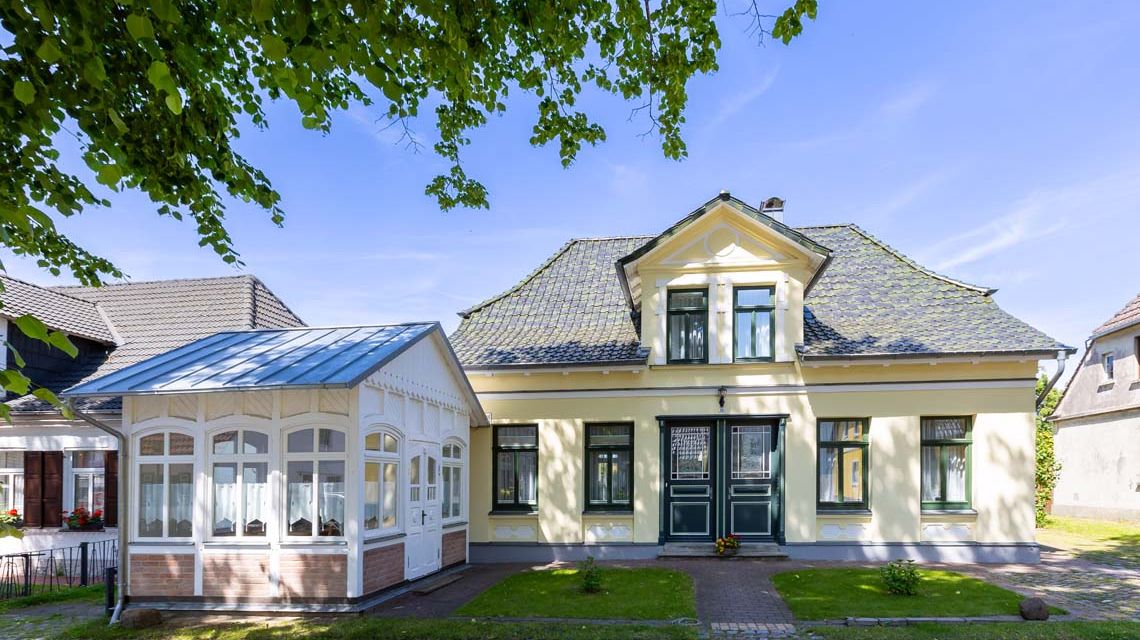 Straßenansicht